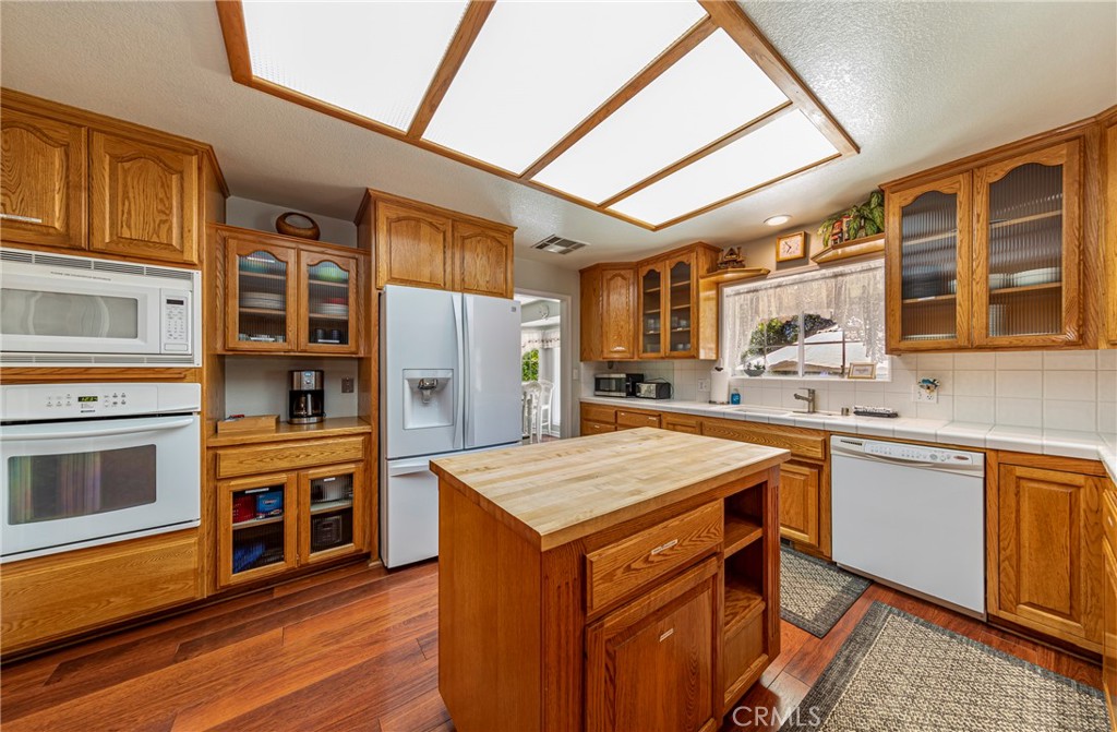 41715 River Falls Rd, Oakhurst, CA 93644