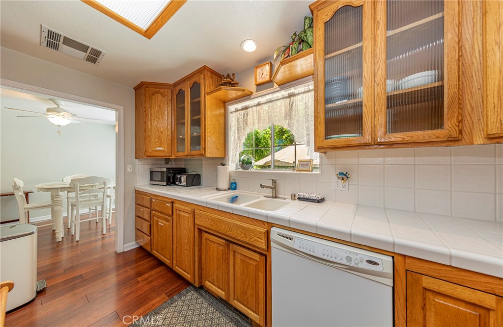 41715 River Falls Rd, Oakhurst, CA 93644