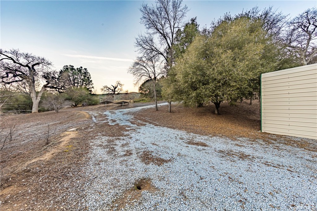 41715 River Falls Rd, Oakhurst, CA 93644