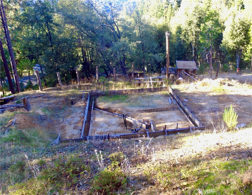 50963 Chu Ranch Rd, Oakhurst, CA 93644