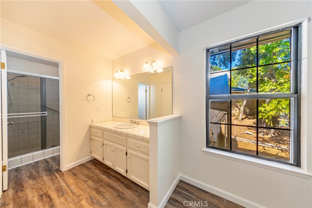 51192 Bon Veu Dr, Oakhurst, CA 93644