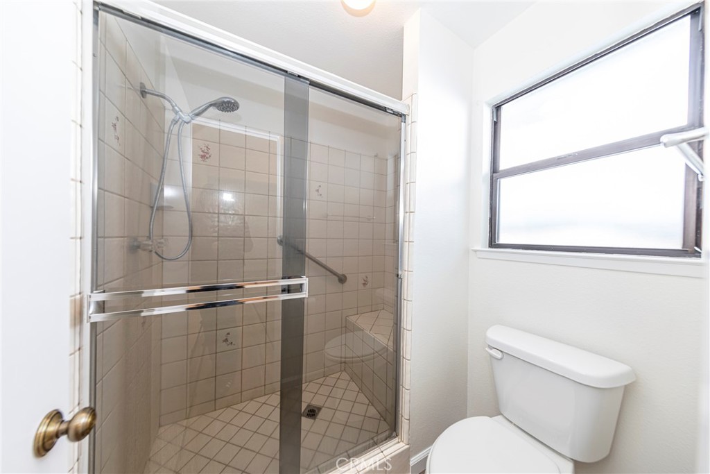 51192 Bon Veu Dr, Oakhurst, CA 93644