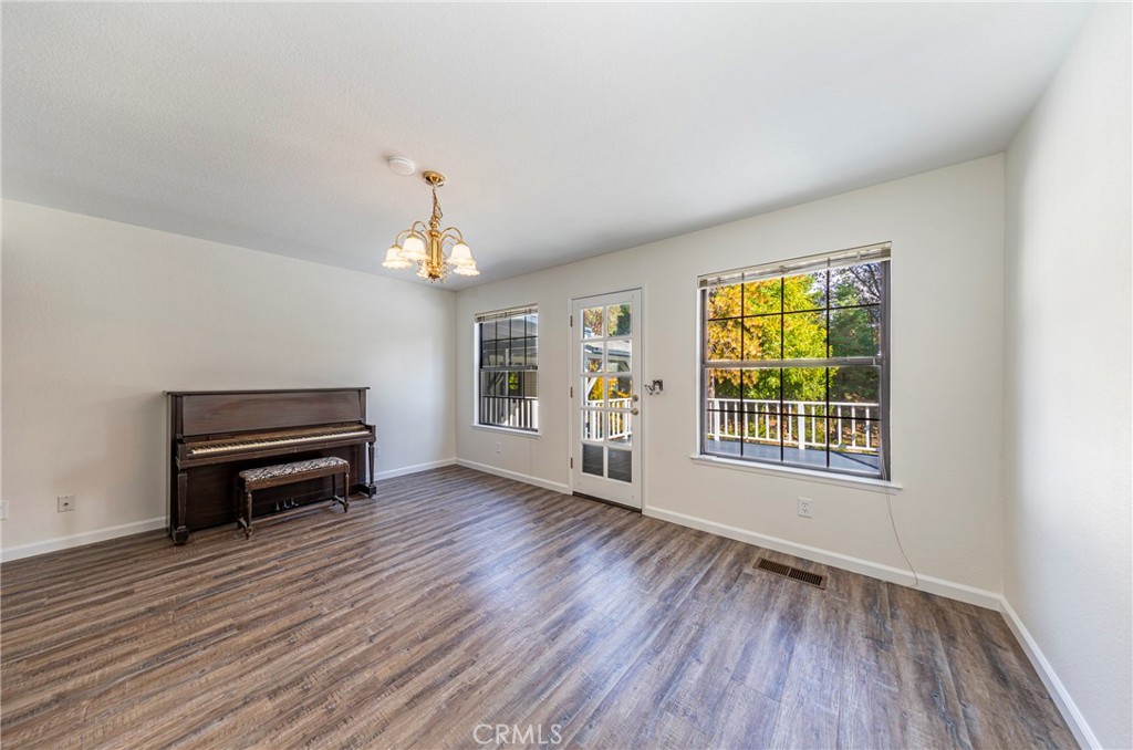 51192 Bon Veu Dr, Oakhurst, CA 93644