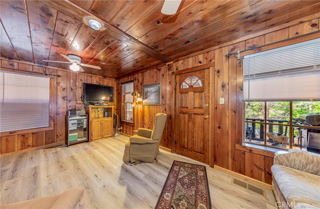 50054 Poplar Rd, Oakhurst, CA 93644