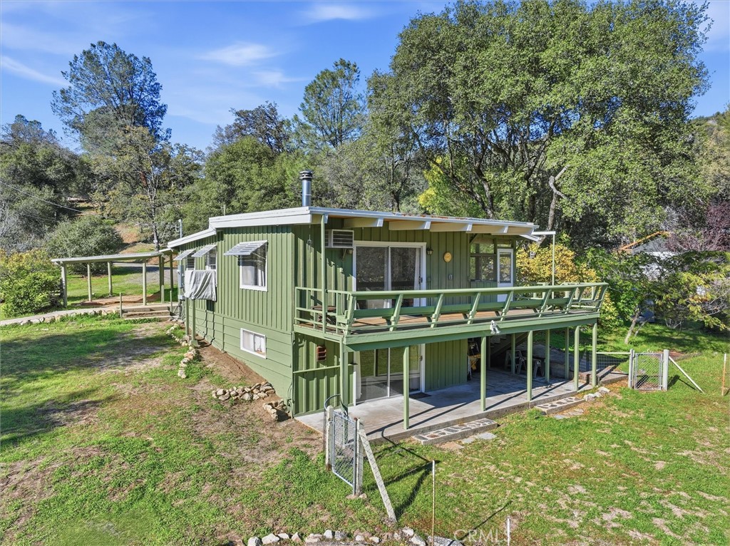 50015 Lilac Ln, Oakhurst, CA 93644