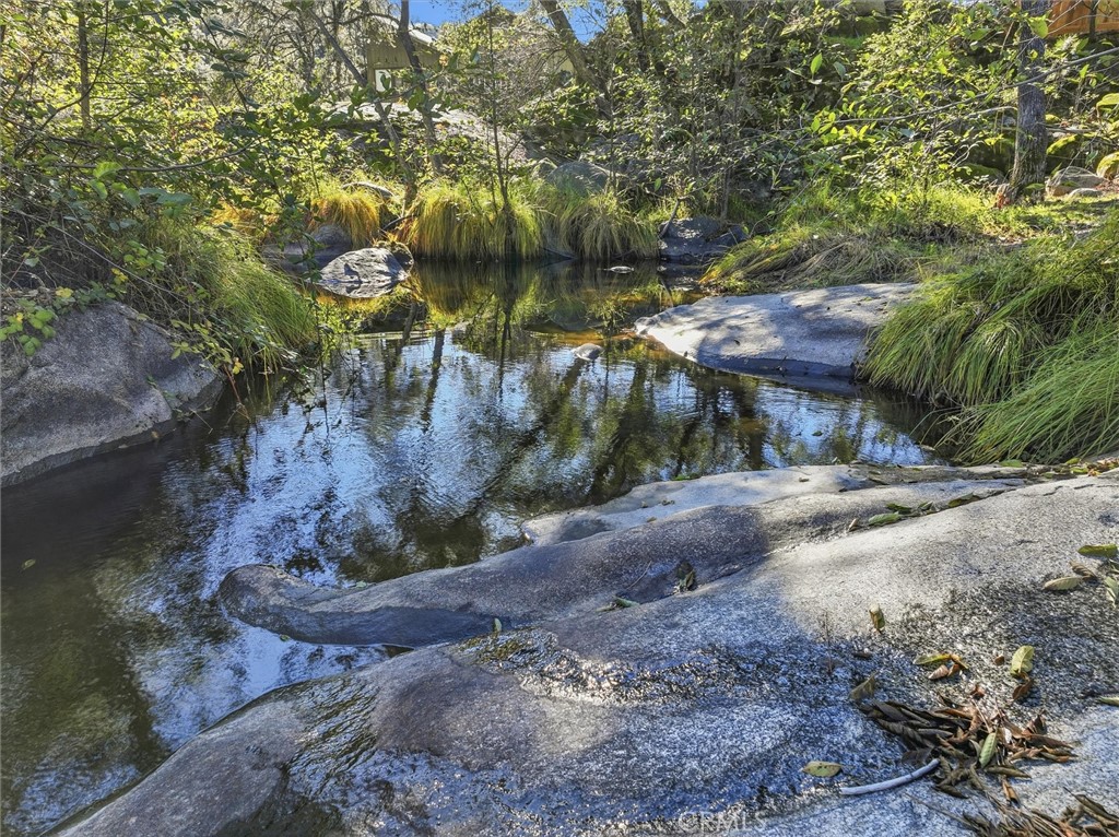 50015 Lilac Ln, Oakhurst, CA 93644