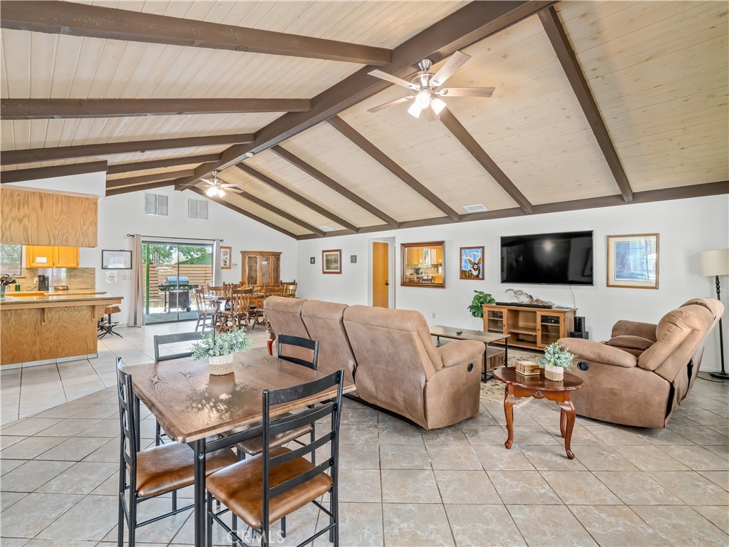 52092 Road 423, Oakhurst, CA 93644