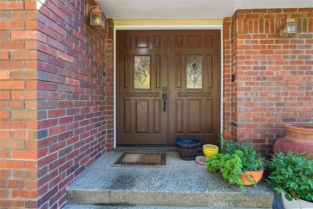 39309 Forest Park Ln, Oakhurst, CA 93644