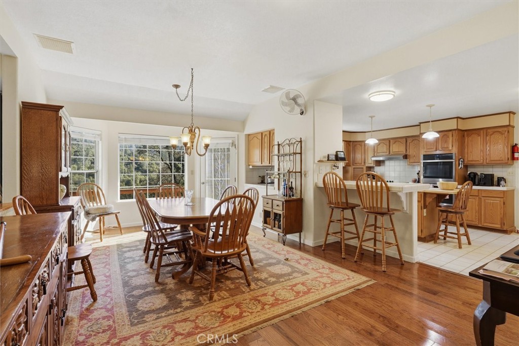 39309 Forest Park Ln, Oakhurst, CA 93644