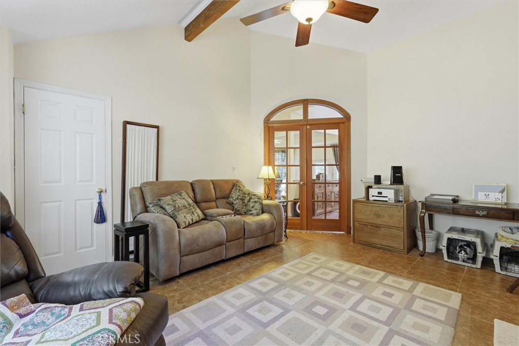 39309 Forest Park Ln, Oakhurst, CA 93644