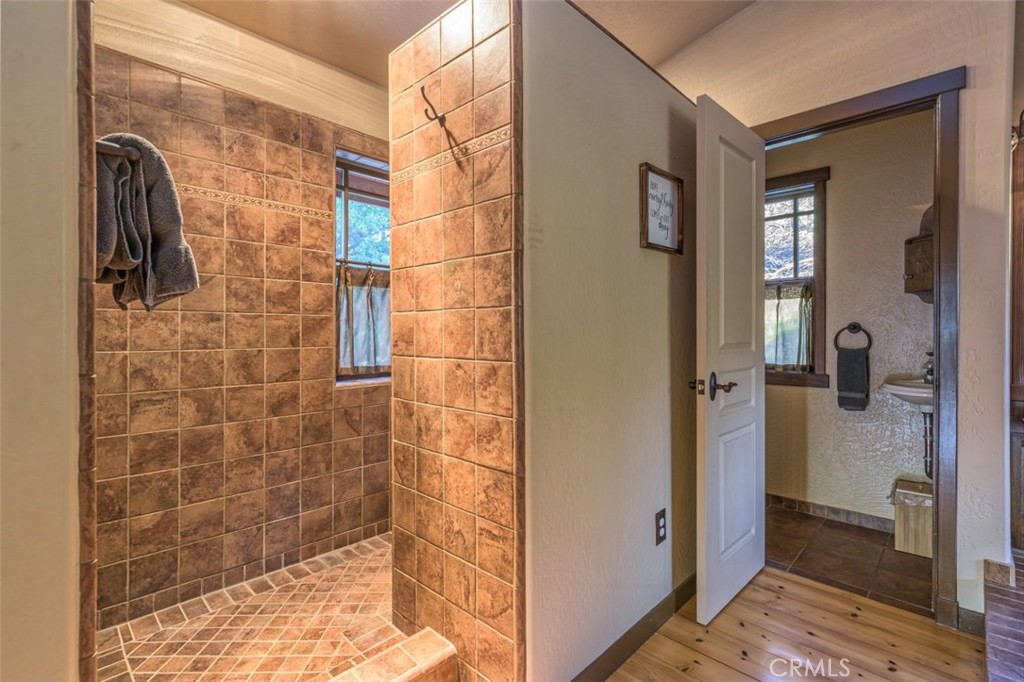 42203 Oak Ln, Oakhurst, CA 93644