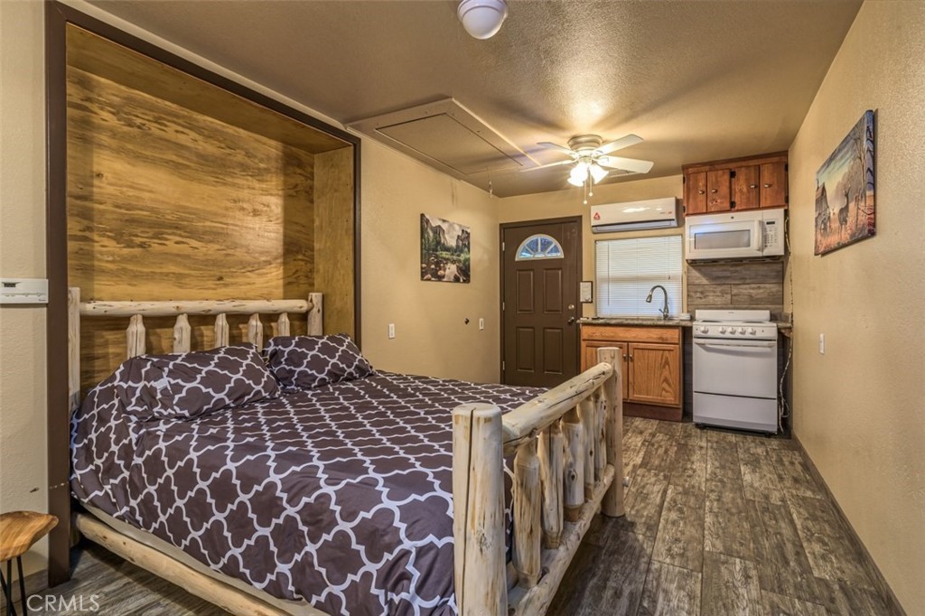 42203 Oak Ln, Oakhurst, CA 93644