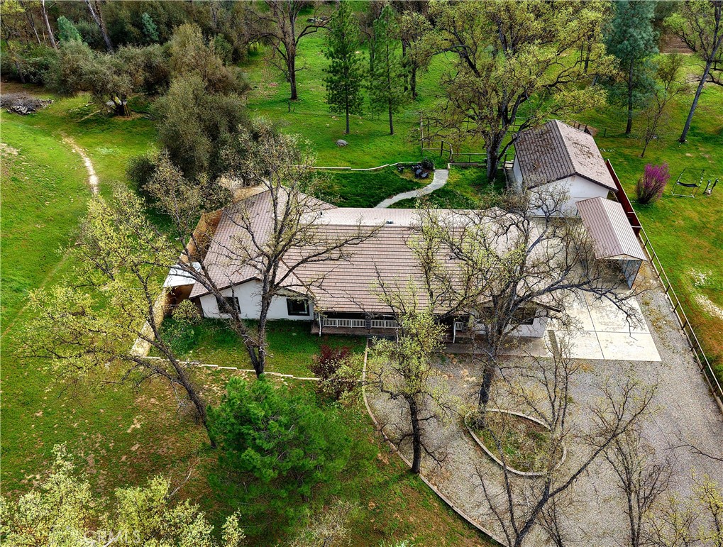 45344 S Oakview, Oakhurst, CA 93644