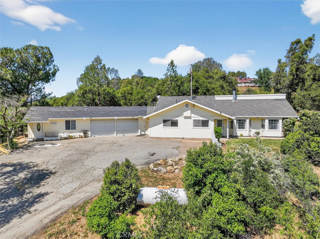 46535 S Eastwood, Oakhurst, CA 93644