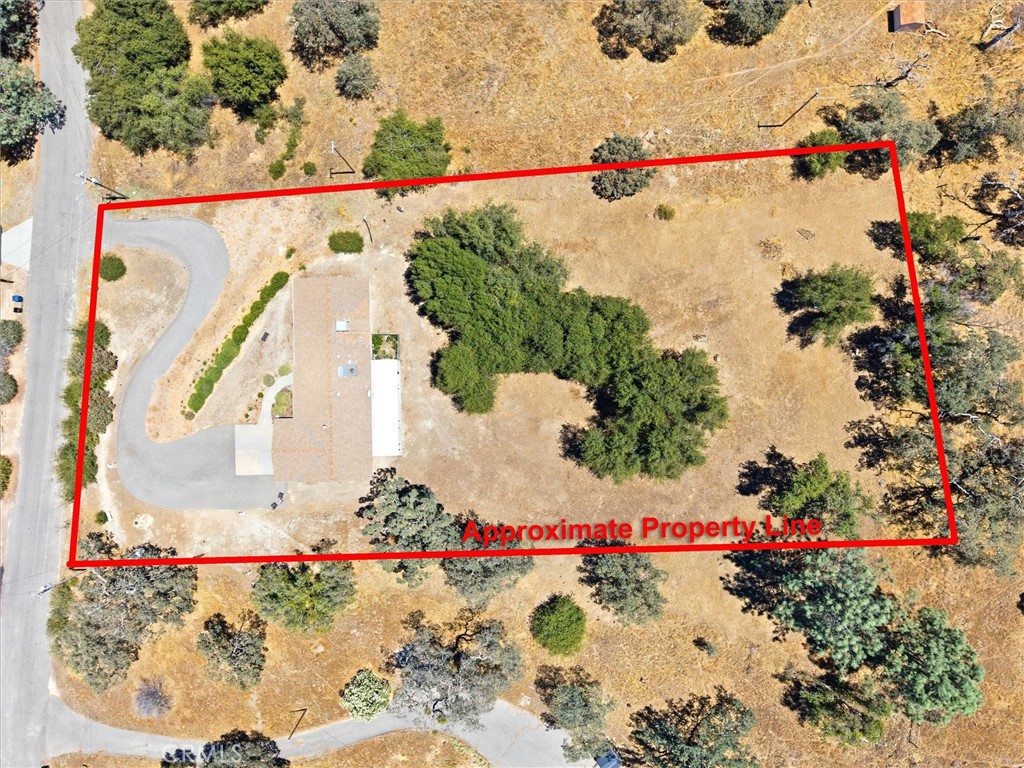30491 Sentinel Dr, Coarsegold, CA 93614
