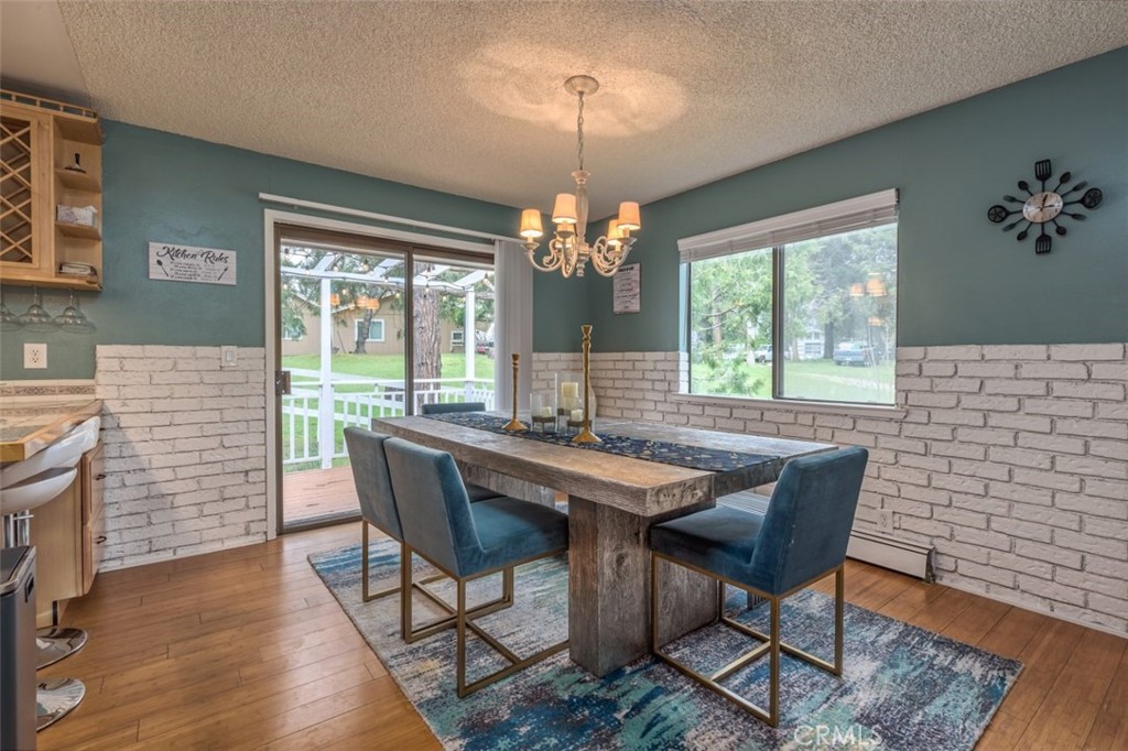 45221 Big Oak Ln, Oakhurst, CA 93644