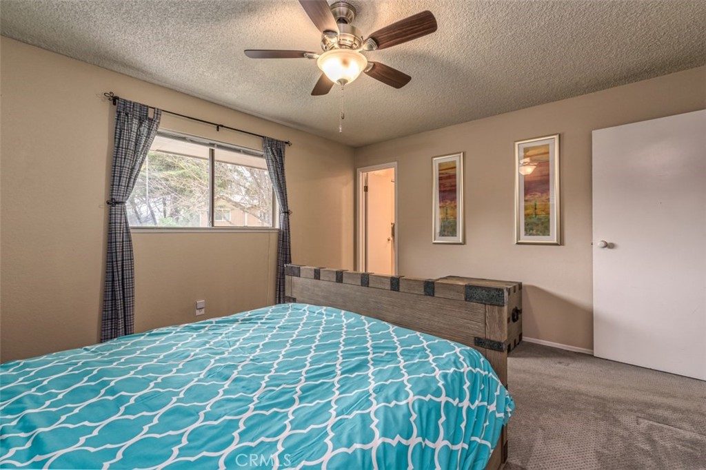 45221 Big Oak Ln, Oakhurst, CA 93644