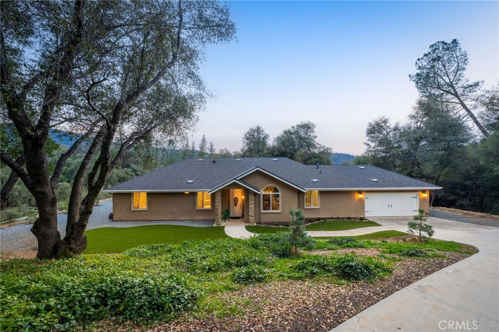 38614 Bon Veu, Oakhurst, CA 93644