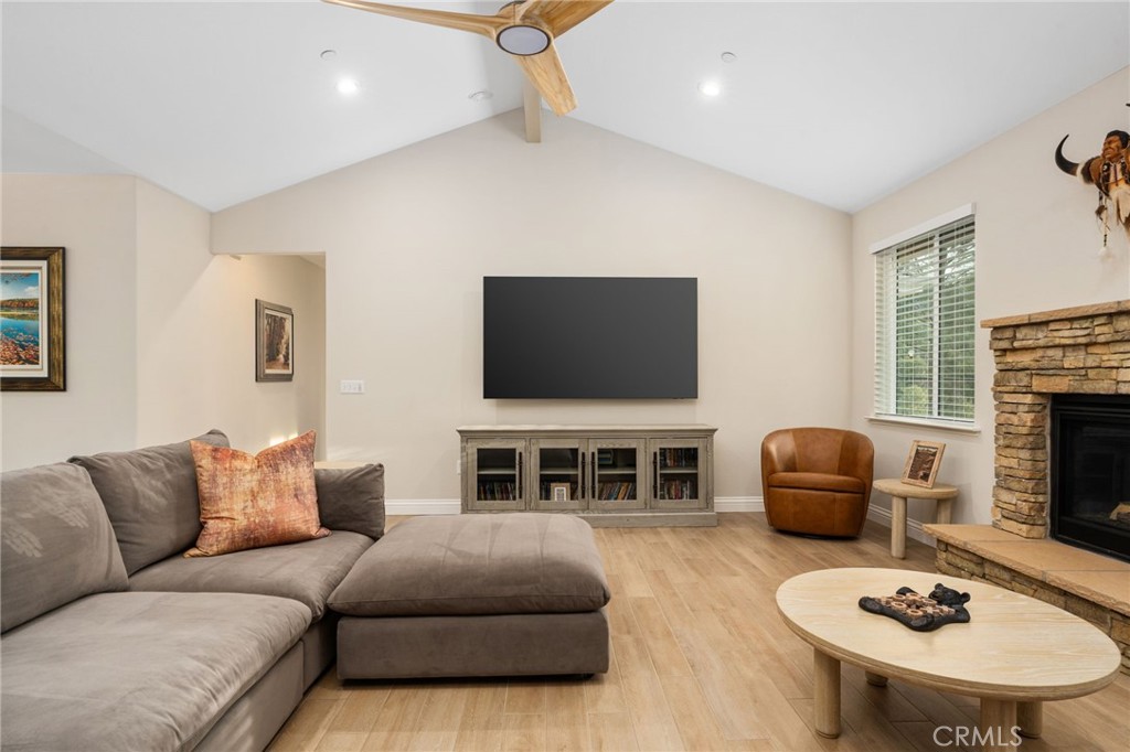 38614 Bon Veu, Oakhurst, CA 93644