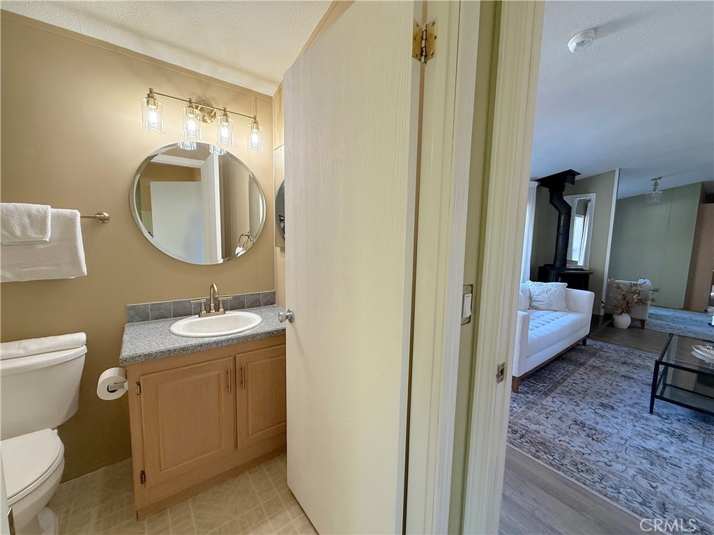 43555 Highway 41 #B23, Oakhurst, CA 93644