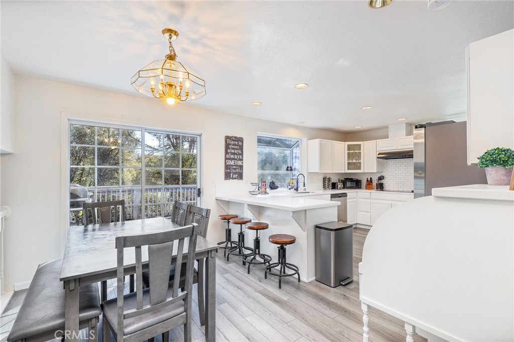 39301 Moonray Ln, Oakhurst, CA 93644