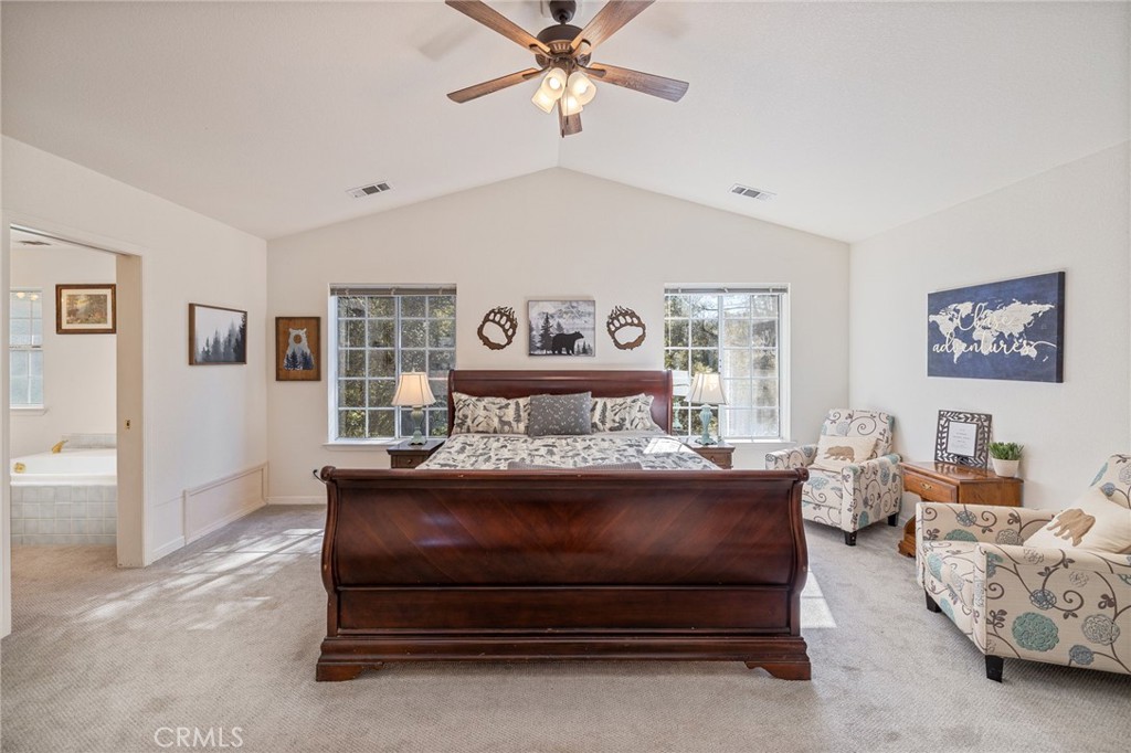 39301 Moonray Ln, Oakhurst, CA 93644