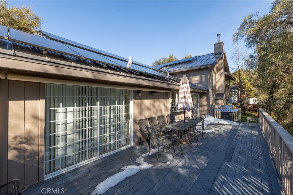 39301 Moonray Ln, Oakhurst, CA 93644