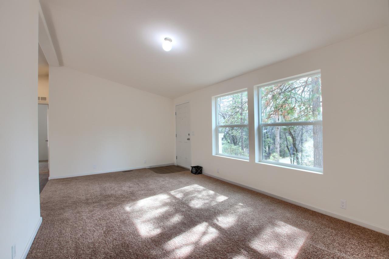 43555 hwy 41 #54, Oakhurst, CA 93644