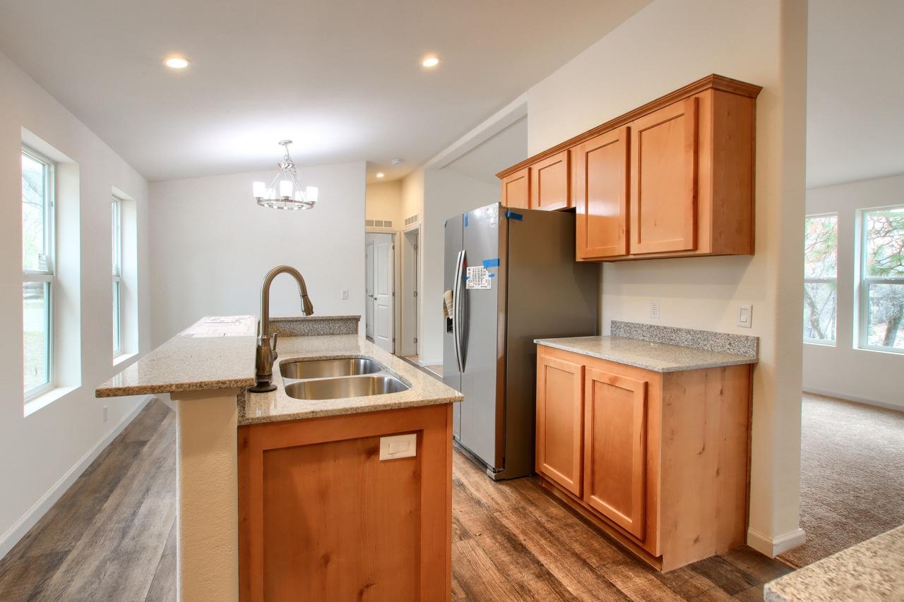 43555 hwy 41 #54, Oakhurst, CA 93644