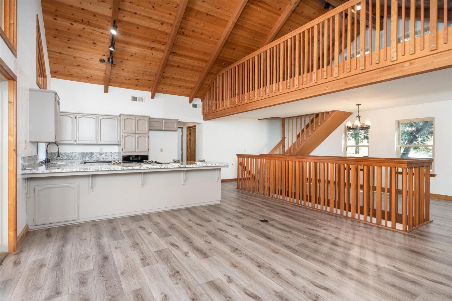 41345 Lilley Mountain Dr, Coarsegold, CA 93614