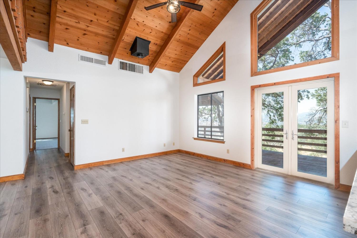 41345 Lilley Mountain Dr, Coarsegold, CA 93614