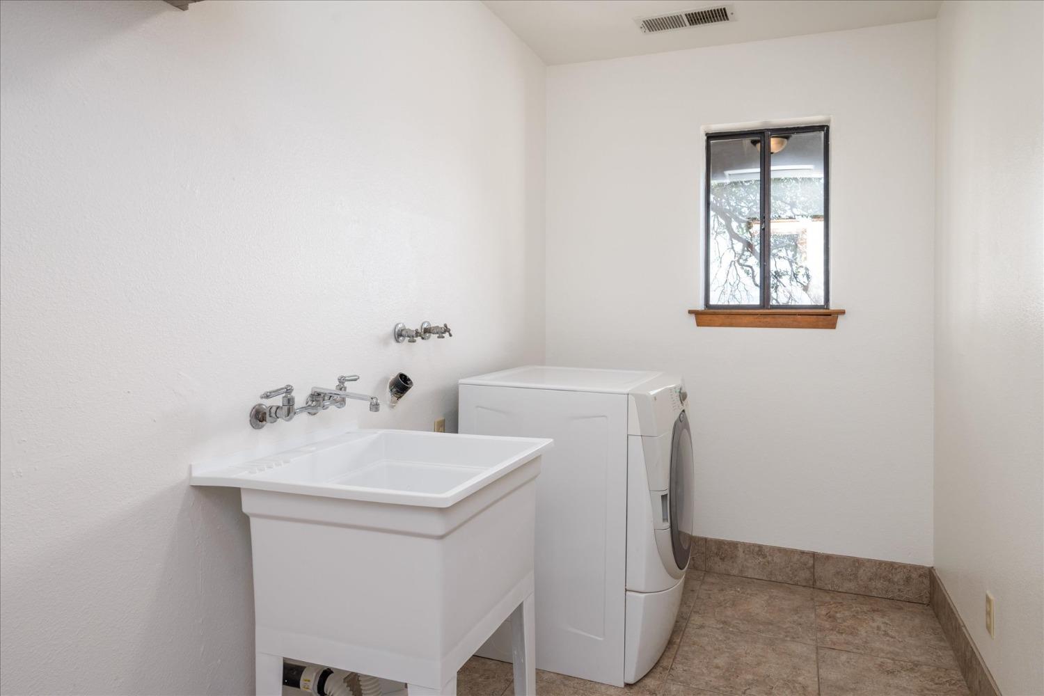 41345 Lilley Mountain Dr, Coarsegold, CA 93614