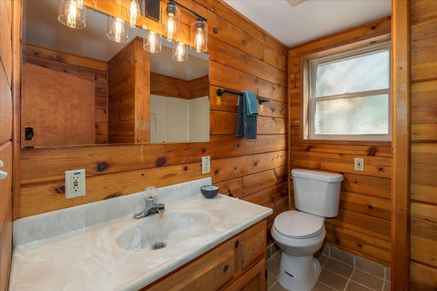 41345 Lilley Mountain Dr, Coarsegold, CA 93614