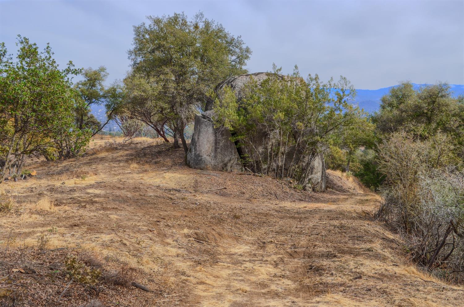 2 Stillmeadow Lane, Oakhurst, CA 93644