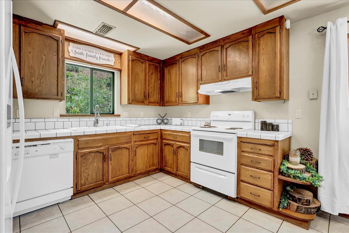 42939 Scenic Dr, Oakhurst, CA 93644