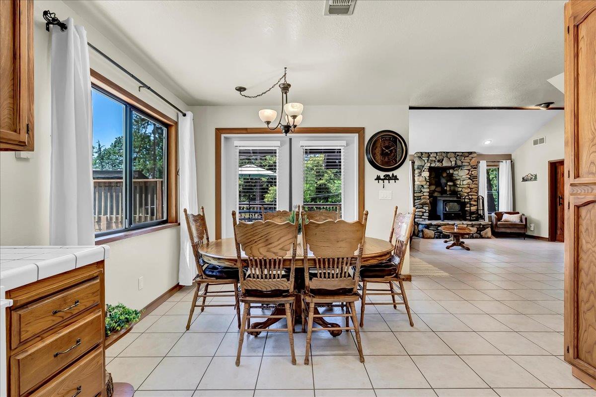 42939 Scenic Dr, Oakhurst, CA 93644