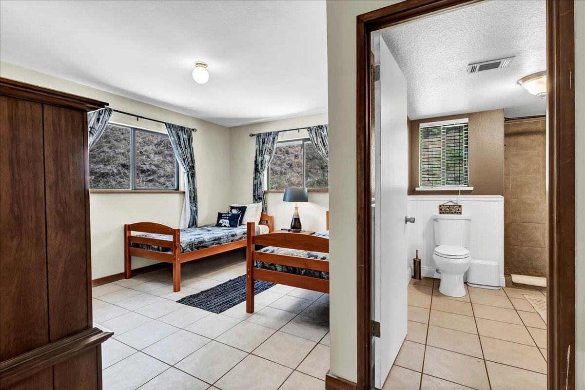 42939 Scenic Dr, Oakhurst, CA 93644