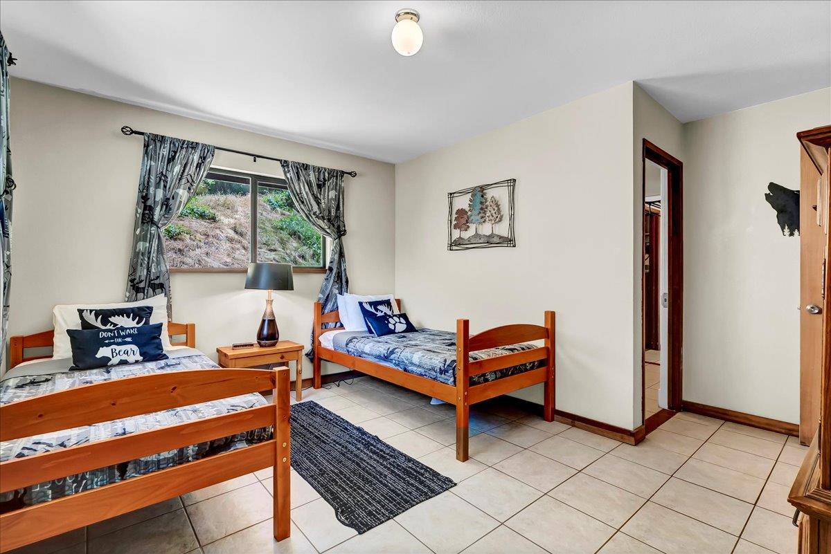 42939 Scenic Dr, Oakhurst, CA 93644