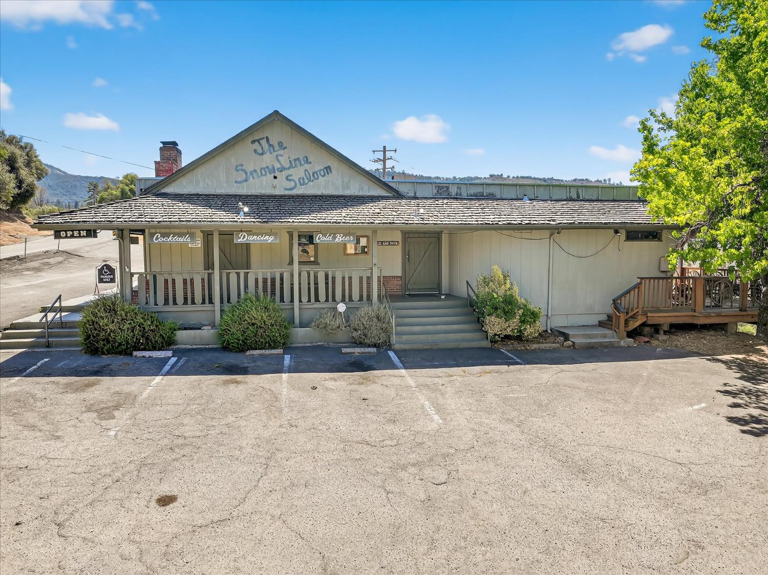 42155 Highway 41, Oakhurst, CA 93644
