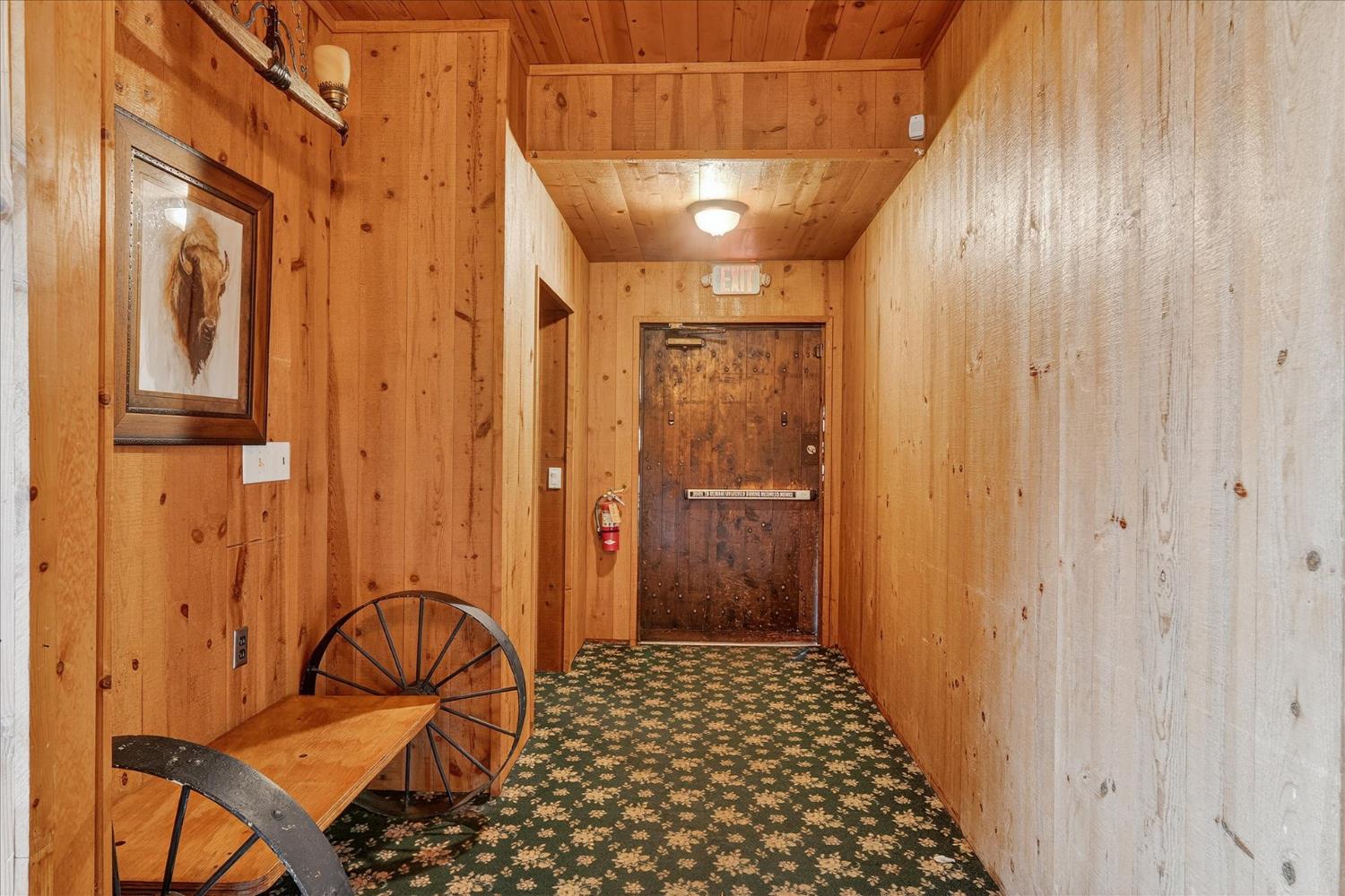 42155 Highway 41, Oakhurst, CA 93644