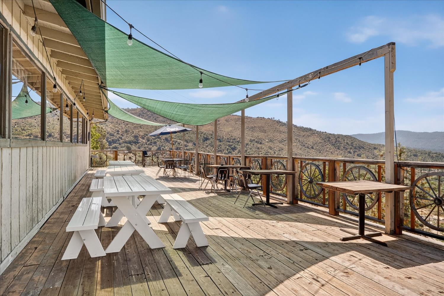 42155 Highway 41, Oakhurst, CA 93644