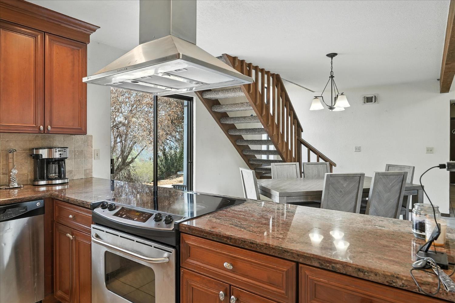 30449 Corral Dr, Coarsegold, CA 93614