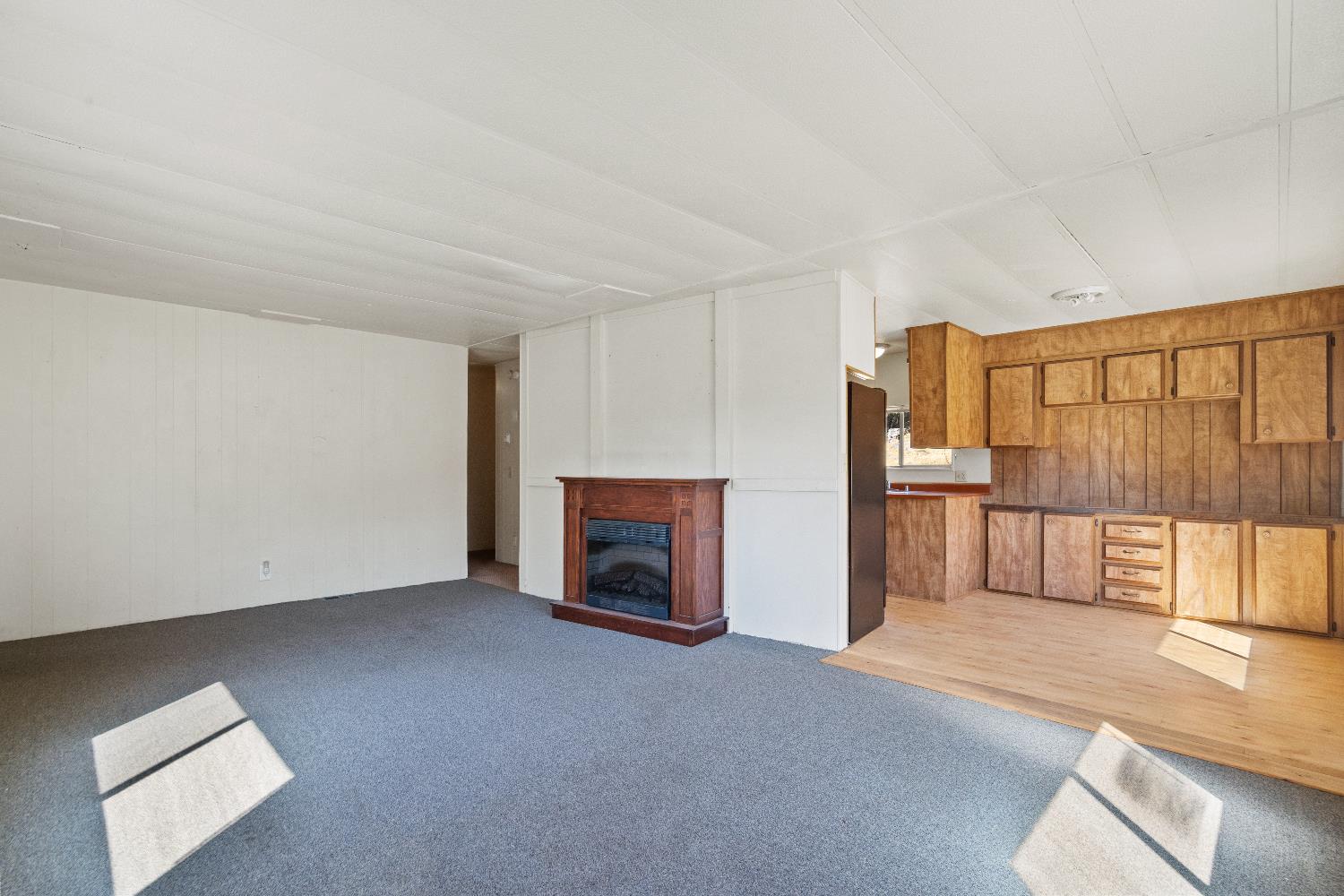 40882 Jean Rd E, Oakhurst, CA 93644