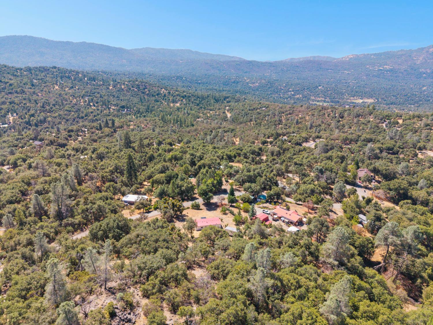 40882 Jean Rd E, Oakhurst, CA 93644