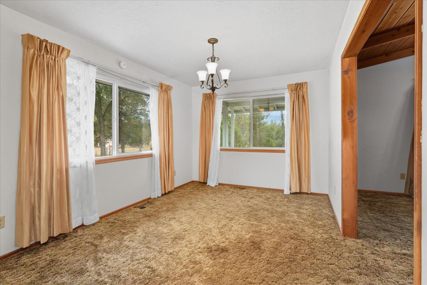 41409 Miami Way, Oakhurst, CA 93644