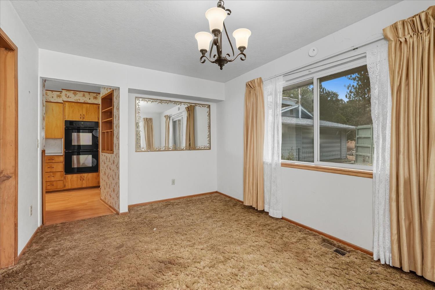 41409 Miami Way, Oakhurst, CA 93644