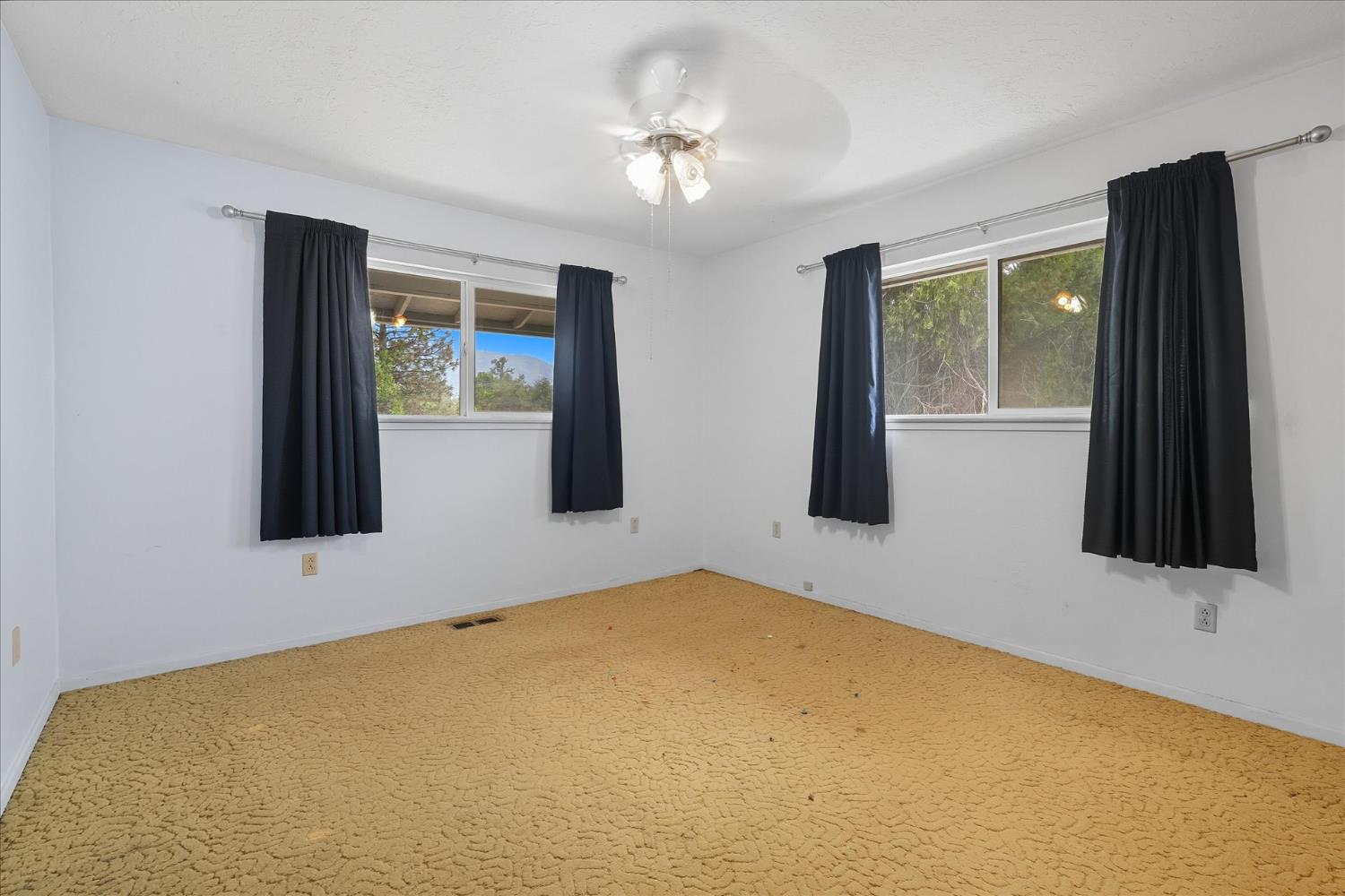 41409 Miami Way, Oakhurst, CA 93644