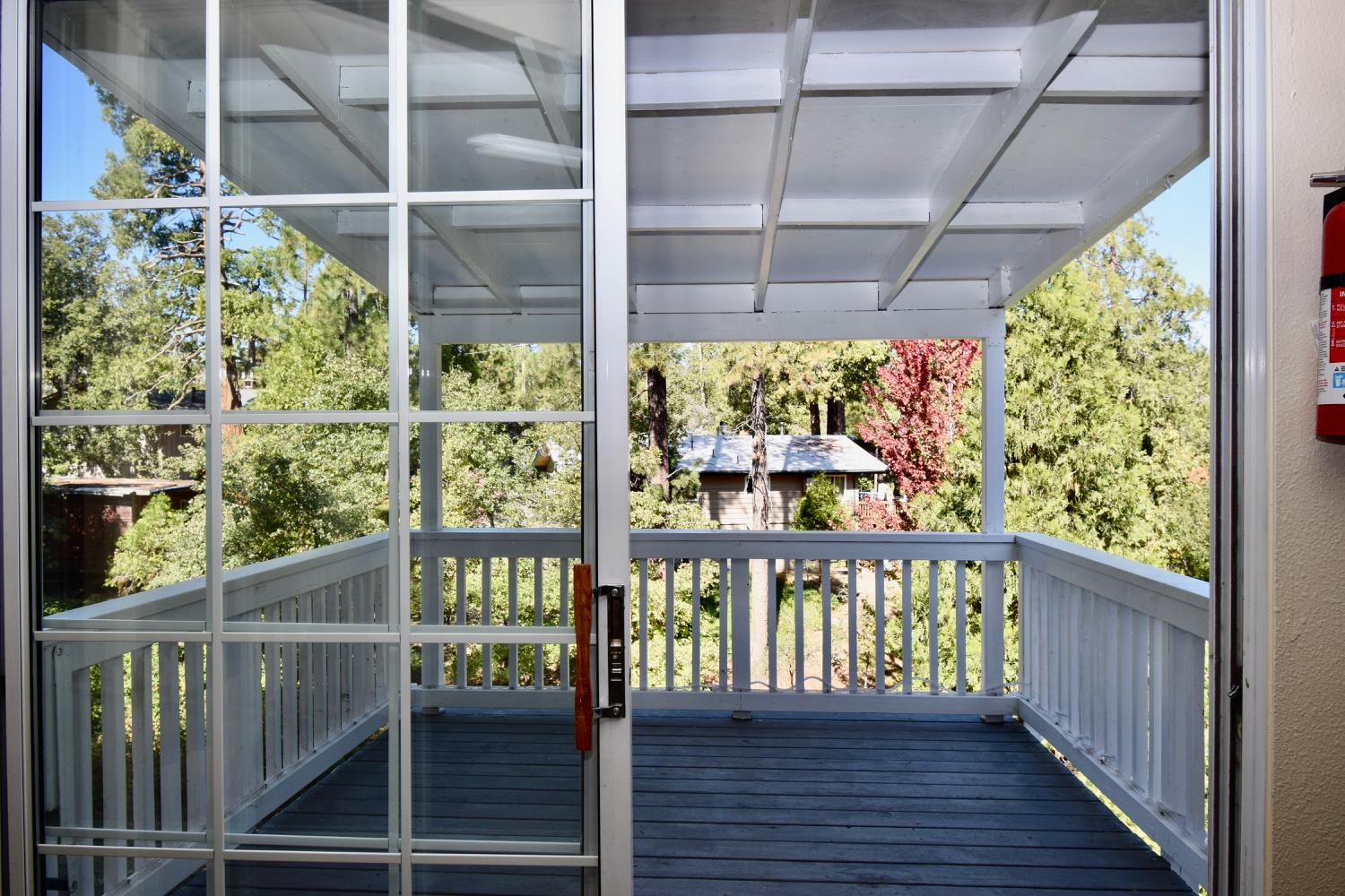 39314 Manzanita Dr, Oakhurst, CA 93644