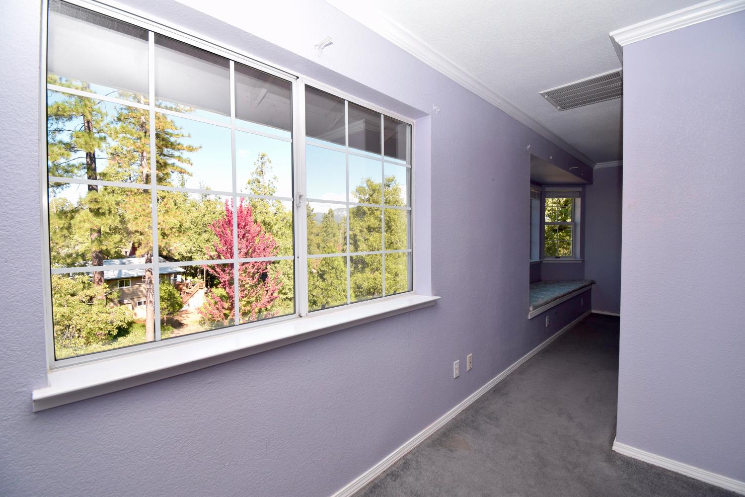 39314 Manzanita Dr, Oakhurst, CA 93644