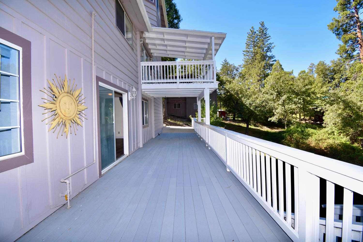 39314 Manzanita Dr, Oakhurst, CA 93644